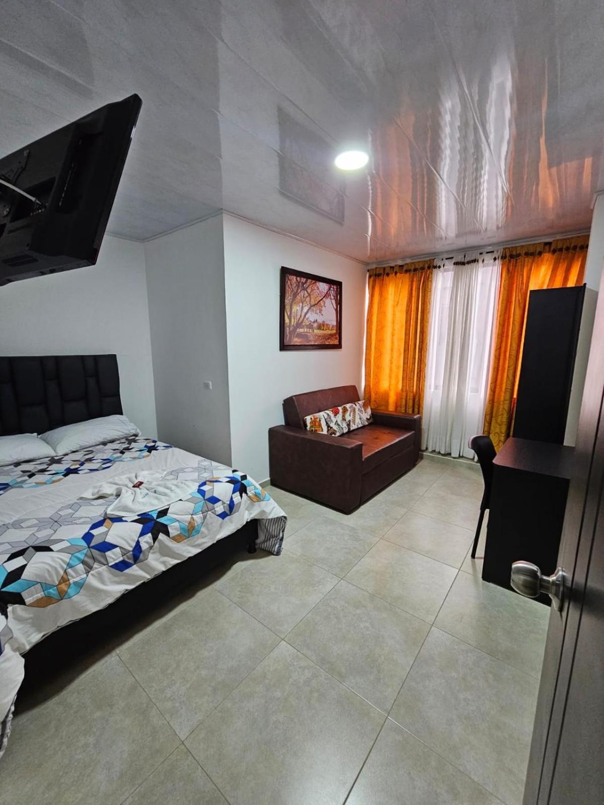 Hotel Big Ben Malaga Santander ภายนอก รูปภาพ