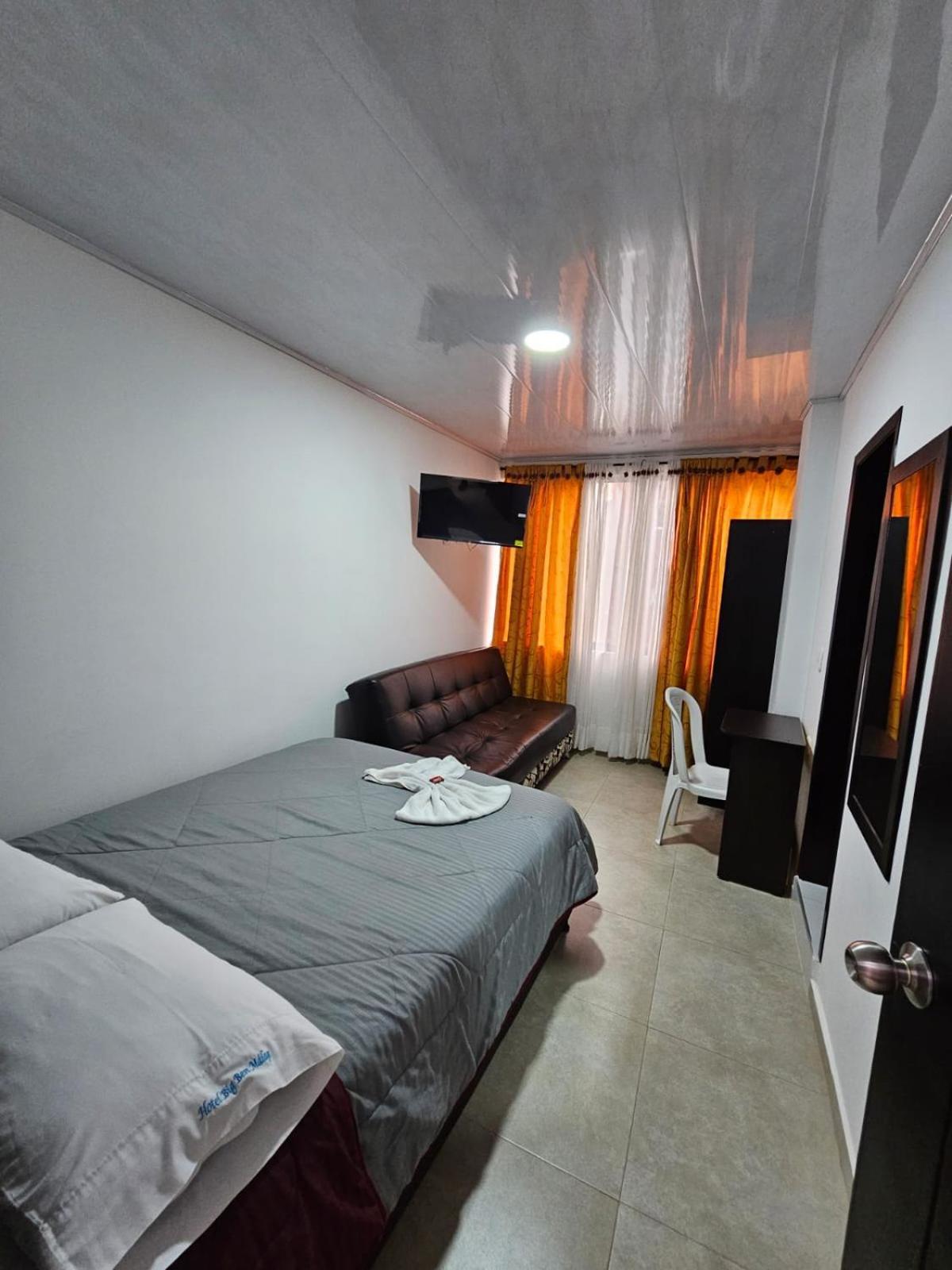 Hotel Big Ben Malaga Santander ภายนอก รูปภาพ
