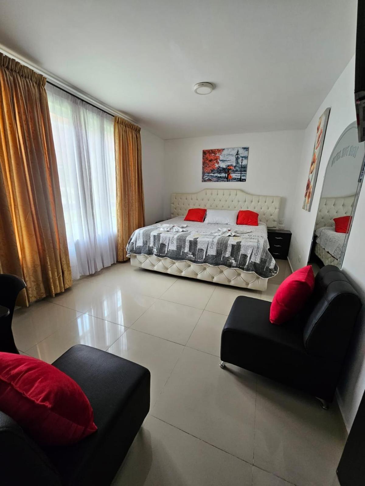 Hotel Big Ben Malaga Santander ภายนอก รูปภาพ